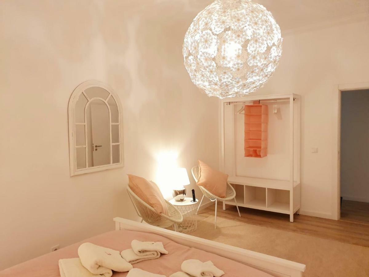 Lisbon Chile Out Rooms By Host-Point ภายนอก รูปภาพ